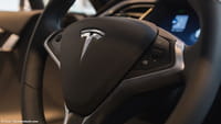 Tesla Resmi Luncurkan Fitur Autopilot